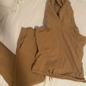 The group babaton sweatsuit